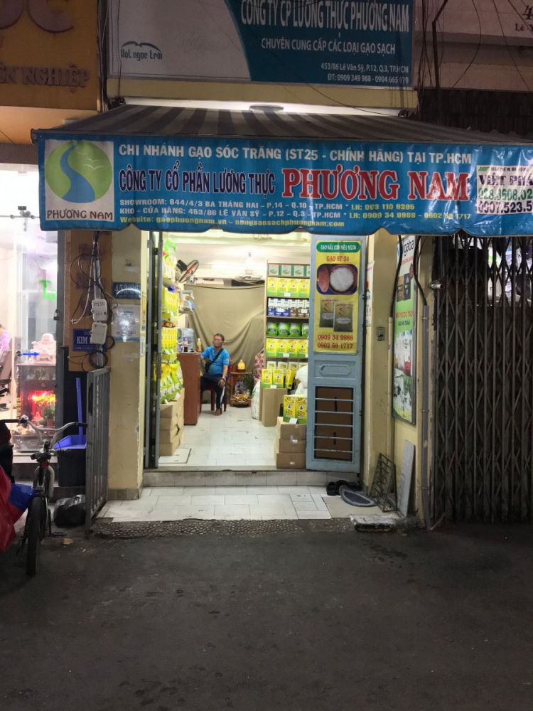 Cửa hàng bán gạo ST25 chính hãng tại hẻm 453 LÊ Văn Sỹ