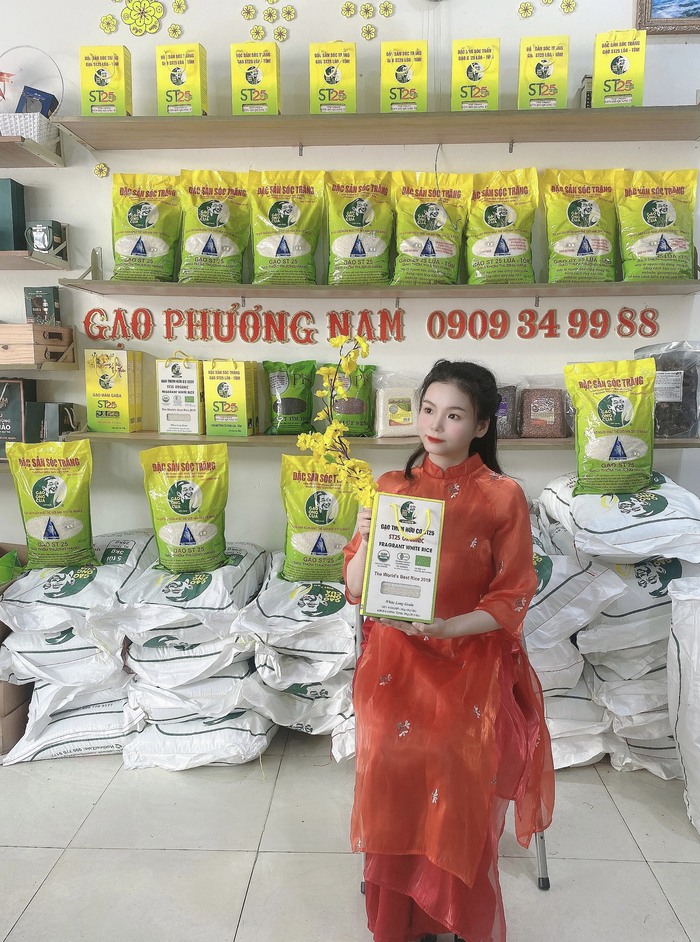 Gạo st25 chính  hãng tại PHương Nam vẫn bình ổn giá dịp Tết 