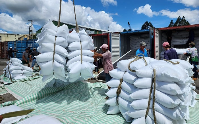 Việt Nam đã xuất khẩu 4,5 triệu tấn gạo, thu về trên 2 tỷ USD, Philippines, Trung Quốc, Ghana liên tục tăng mua