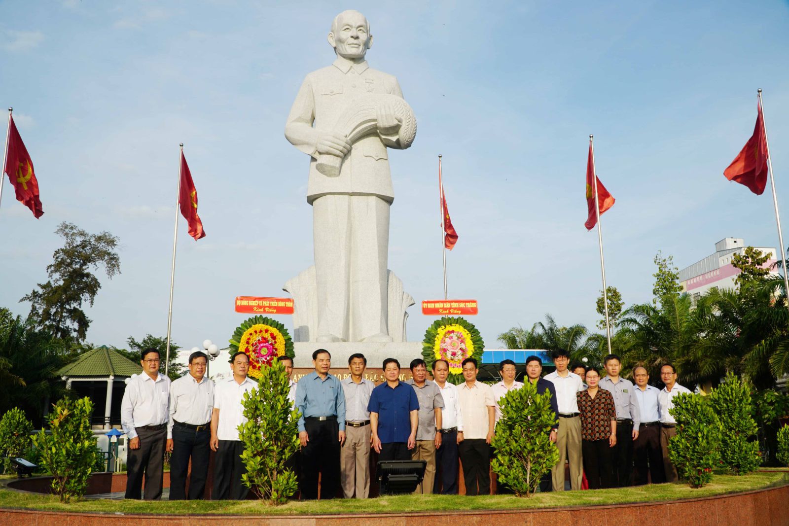 Noi theo tinh thần nghiên cứu và chọn tạo giống của thế hệ đi trước